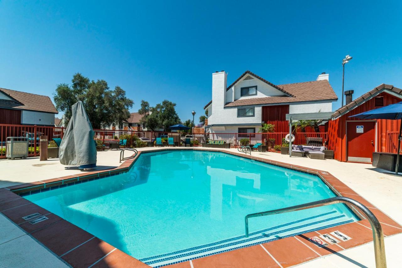 Metro Phx Studio Queen Sleeps 4 Heated Pool فينيكس المظهر الخارجي الصورة