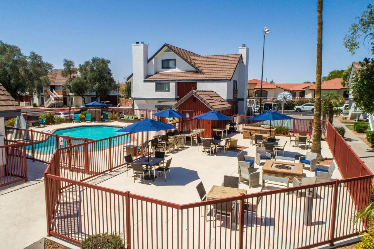 Metro Phx Studio Queen Sleeps 4 Heated Pool فينيكس المظهر الخارجي الصورة