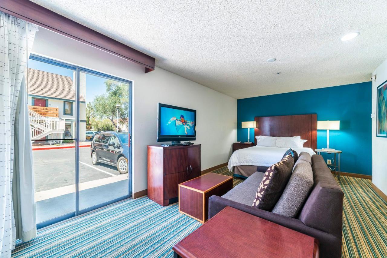 Metro Phx Studio Queen Sleeps 4 Heated Pool فينيكس المظهر الخارجي الصورة