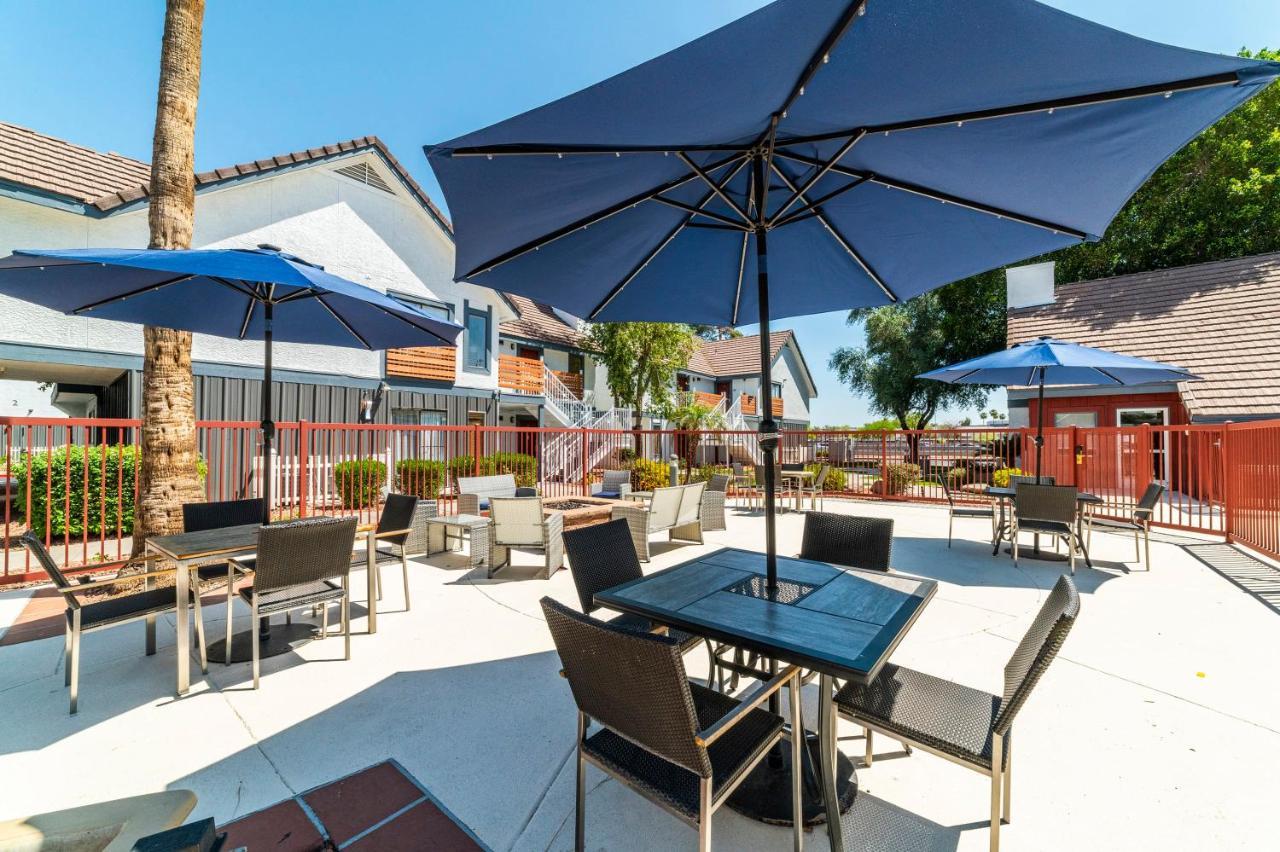 Metro Phx Studio Queen Sleeps 4 Heated Pool فينيكس المظهر الخارجي الصورة